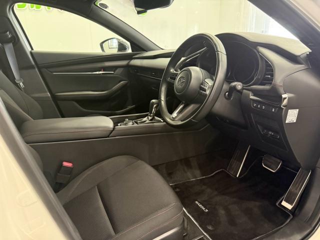 Mazda MAZDA3 2023-02 8277138-3