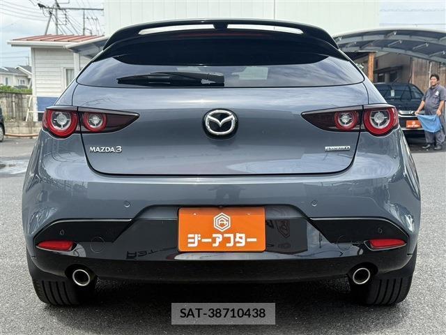 Mazda MAZDA3 2022-12 8278091-8