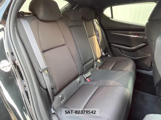 Mazda MAZDA3 2020-06 8278815-8