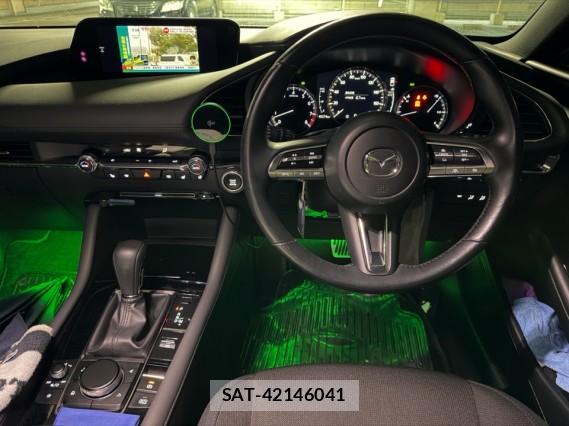 Mazda MAZDA3 2020-02 8280980-16