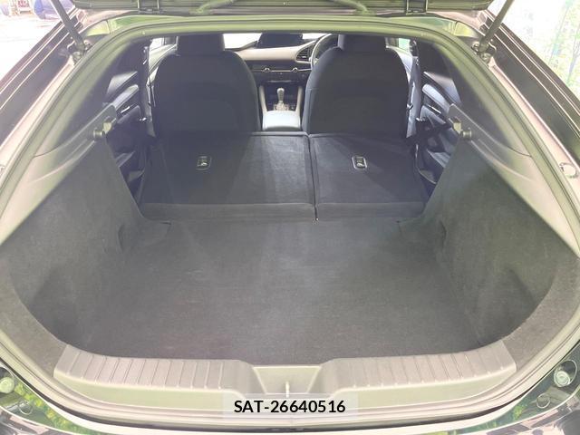 Mazda MAZDA3 2020-03 8282623-9