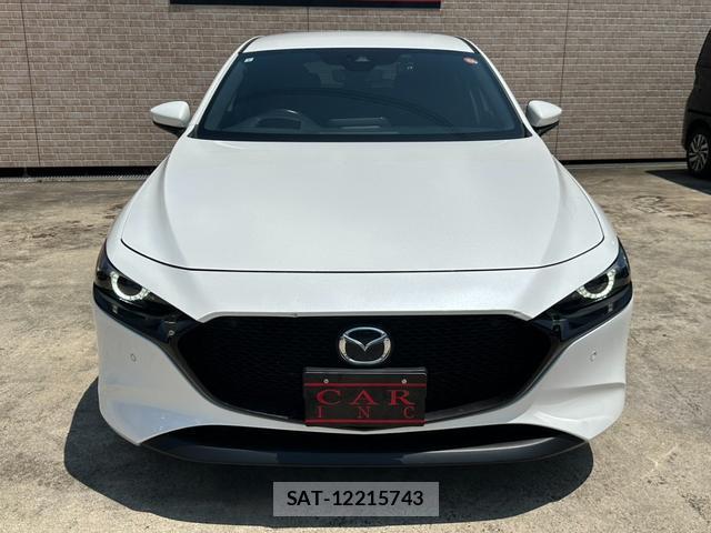 Mazda MAZDA3 2021-04 8285449-2