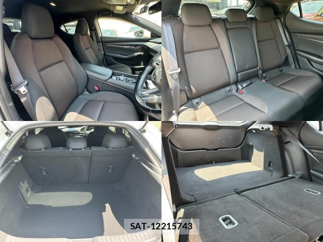 Mazda MAZDA3 2021-04 8285449-5