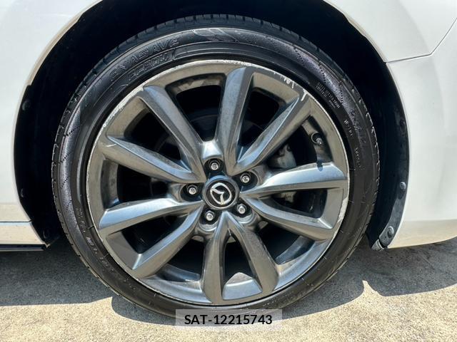 Mazda MAZDA3 2021-04 8285449-8