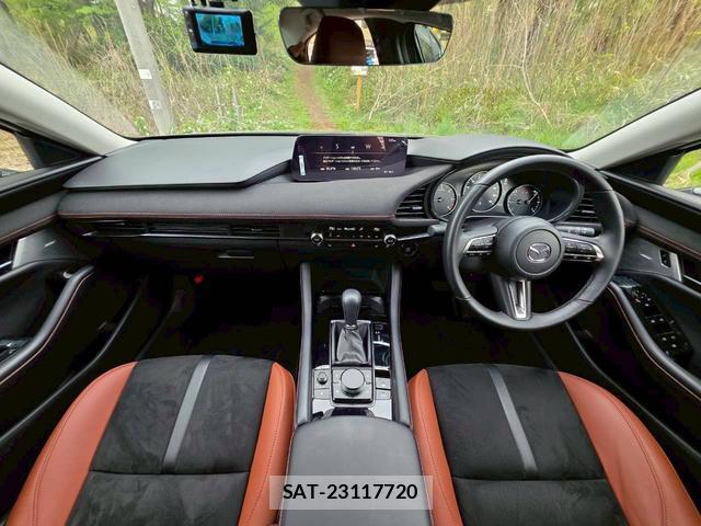 Mazda MAZDA3 2024-12 8284028-2