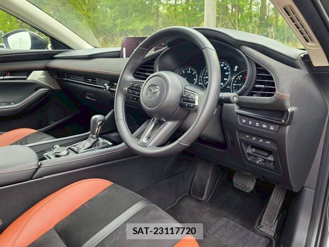 Mazda MAZDA3 2024-12 8284028-3