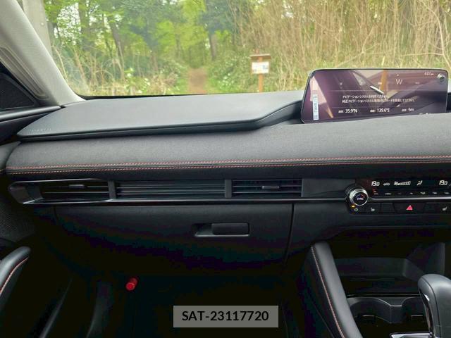Mazda MAZDA3 2024-12 8284028-6