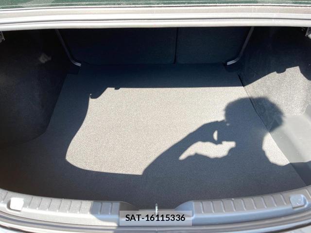 Mazda MAZDA3 2022-03 8284456-11