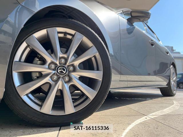 Mazda MAZDA3 2022-03 8284456-12
