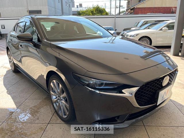 Mazda MAZDA3 2022-03 8284456-16