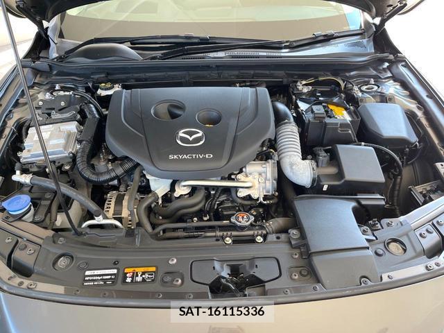 Mazda MAZDA3 2022-03 8284456-18