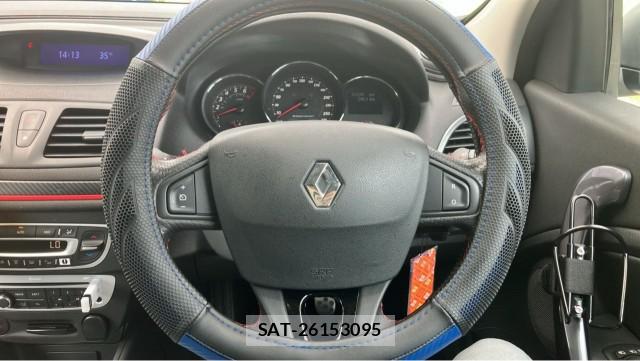 Renault MEGANE 2014-06 8282103-15