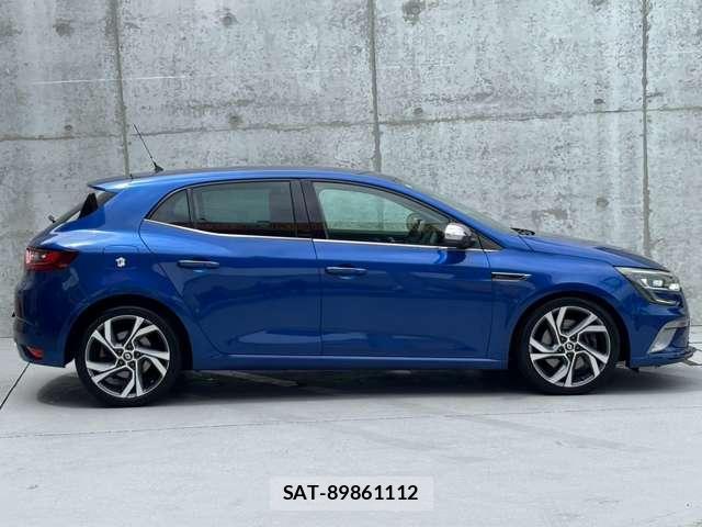 Renault MEGANE 2018-12 8284464-1