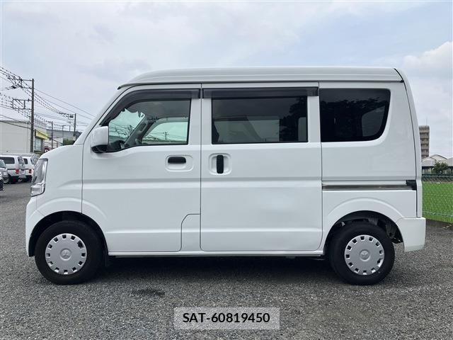 Mitsubishi MINICAB VAN 2022-05 8285838-3