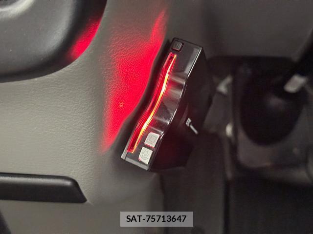 Mitsubishi MINICAB VAN 2016-04 8285871-2