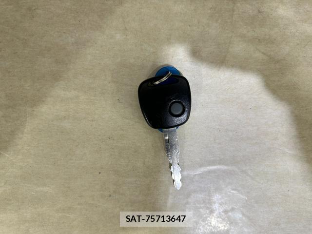 Mitsubishi MINICAB VAN 2016-04 8285871-3