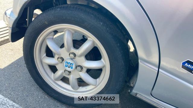 Daihatsu MIRA 2003-01 8279736-12