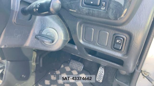 Daihatsu MIRA 2003-01 8279736-17