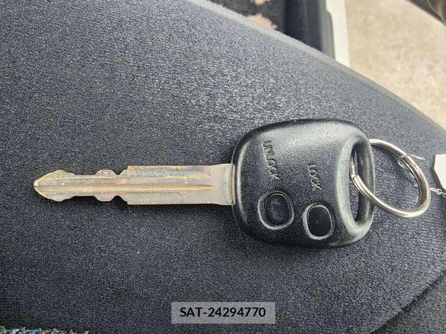 Daihatsu MIRA 2002-04 8284125-16