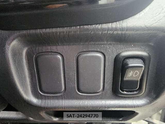 Daihatsu MIRA 2002-04 8284125-17