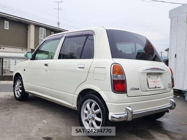Daihatsu MIRA 2002-04 8284125-8