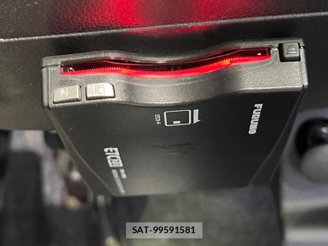 Daihatsu MIRA 2018-10 8283153-4