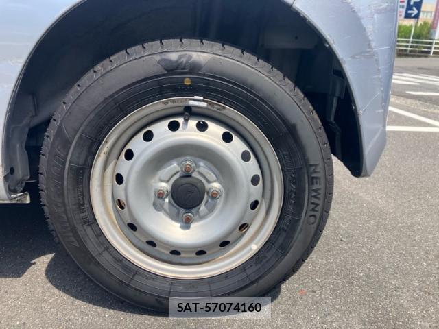 Daihatsu MIRA 2011-08 8279663-3