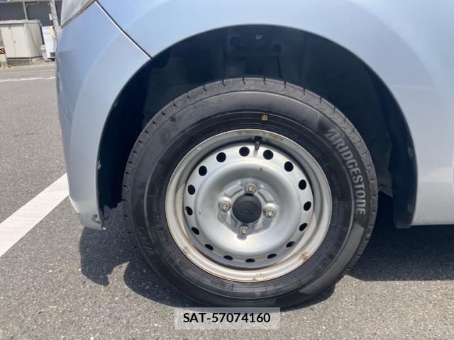 Daihatsu MIRA 2011-08 8279663-4
