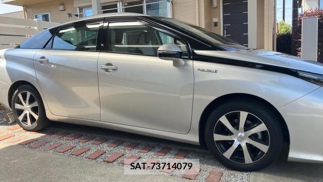 Toyota Mirai 2017-01 8280633-10
