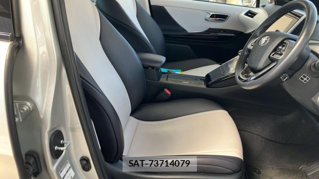 Toyota Mirai 2017-01 8280633-5