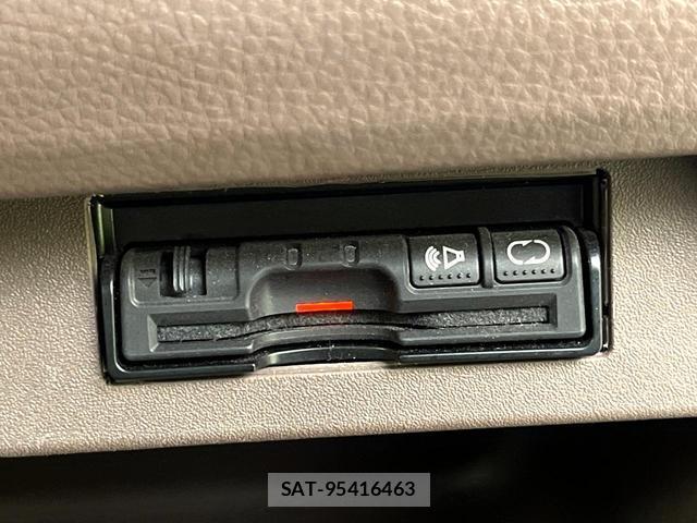Nissan MOCO 2013-11 8284153-4
