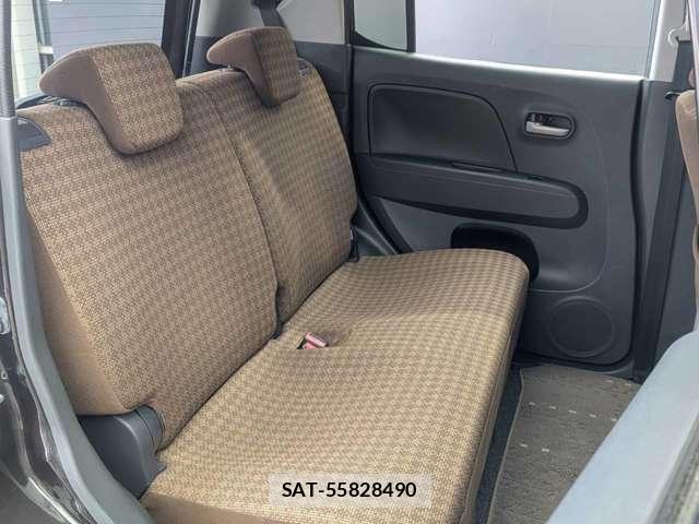 Nissan MOCO 2014-12 8284611-13