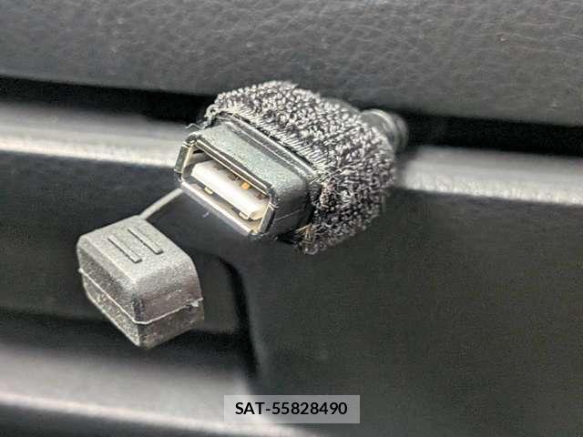 Nissan MOCO 2014-12 8284611-5