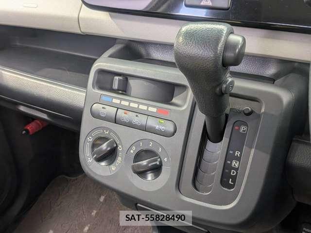 Nissan MOCO 2014-12 8284611-9