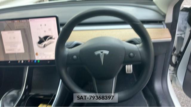 Tesla MODEL 3 2019-09 8280616-15