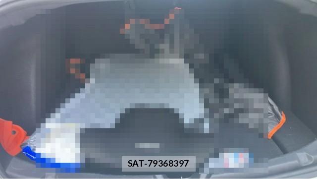Tesla MODEL 3 2019-09 8280616-16