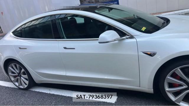 Tesla MODEL 3 2019-09 8280616-3