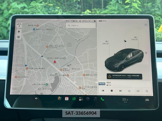 Tesla MODEL 3 2021-11 8284061-13