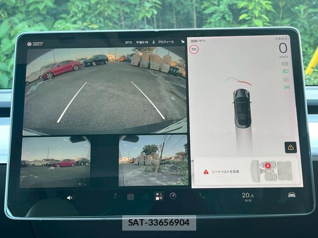Tesla MODEL 3 2021-11 8284061-4
