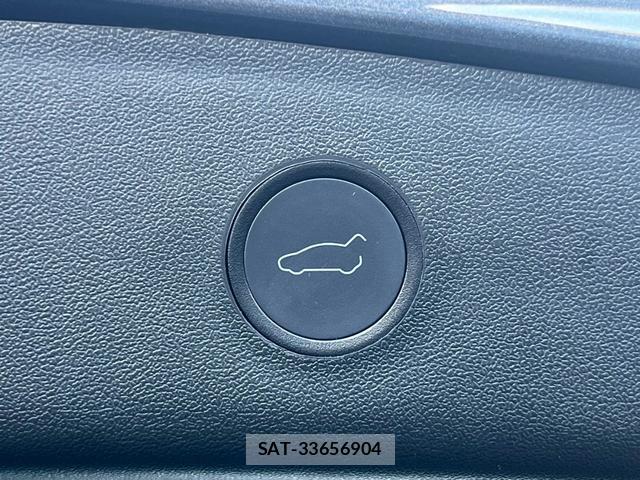 Tesla MODEL 3 2021-11 8284061-8