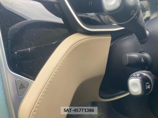 Tesla MODEL S 2015-06 8277495-10