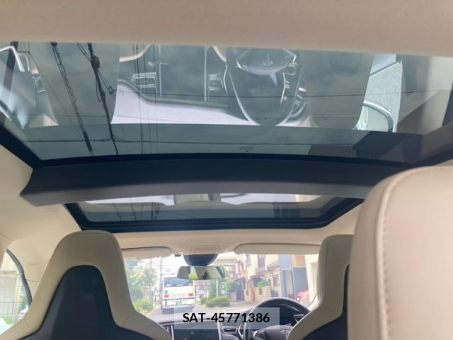 Tesla MODEL S 2015-06 8277495-13
