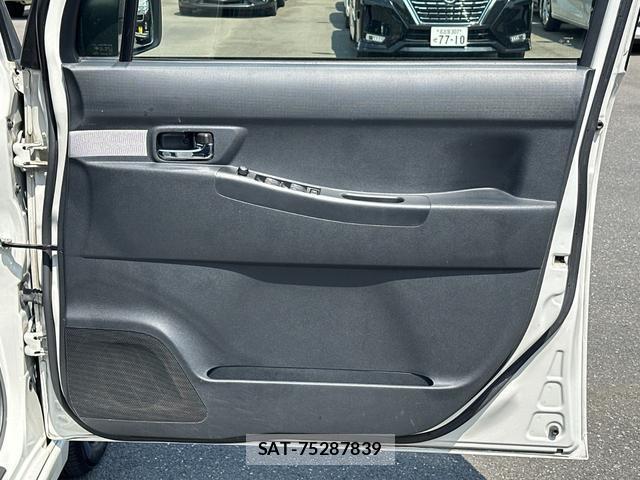 Daihatsu MOVE CONTE 2016-01 8277785-15