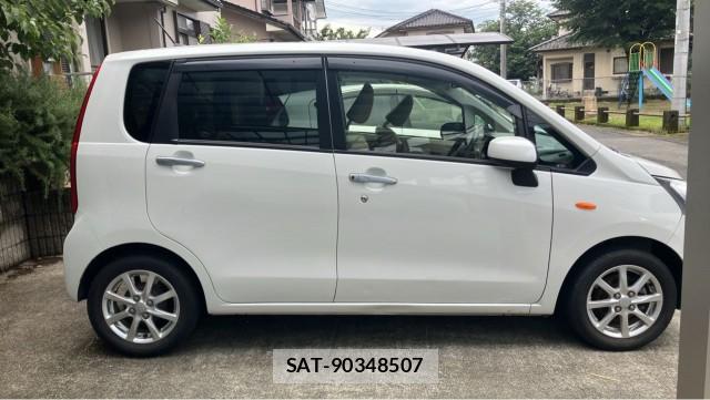 Daihatsu MOVE 2013-06 8281444-3