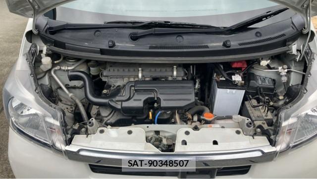 Daihatsu MOVE 2013-06 8281444-7