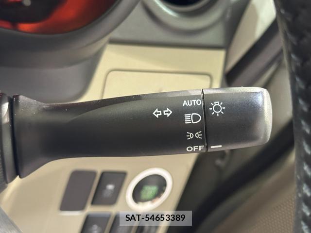 Daihatsu MOVE 2013-07 8284246-9