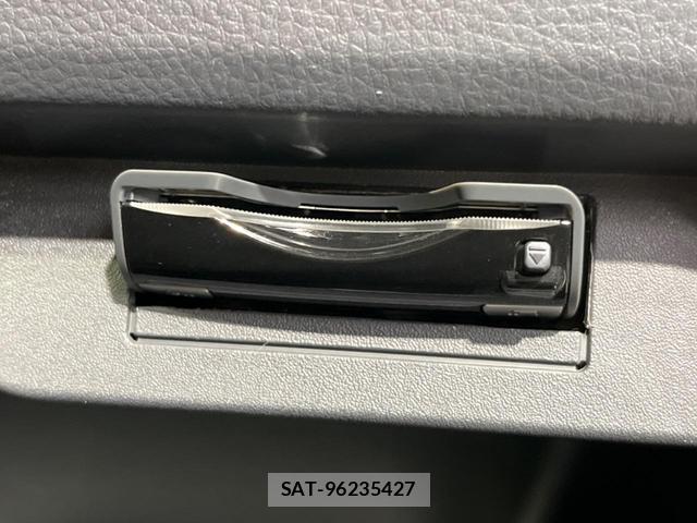 Suzuki MR WAGON 2014-01 8283152-4