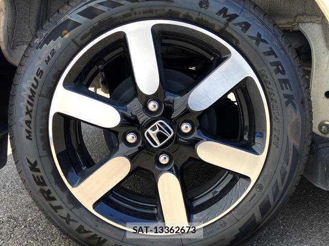Honda N-ONE 2015-10 8279320-13