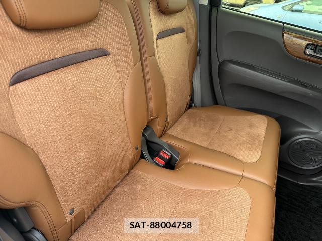 Honda N-ONE 2018-12 8280433-6