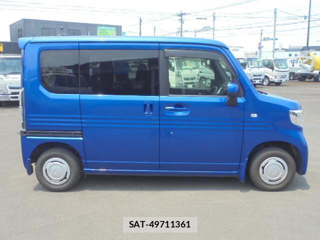 Honda N-VAN 2018-12 8277414-9